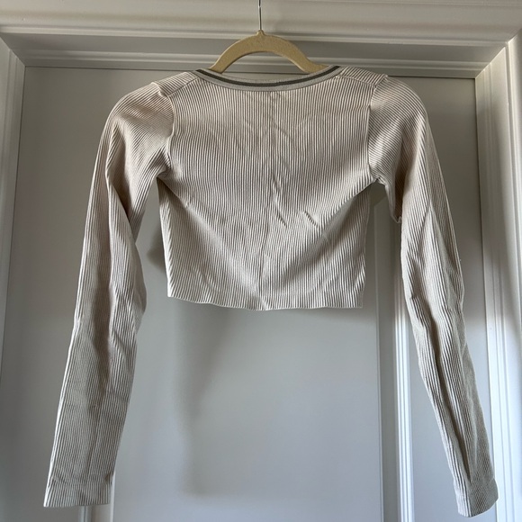 urban outfitters out from under go for gold long sleeve seamless top - Picture 2 of 3